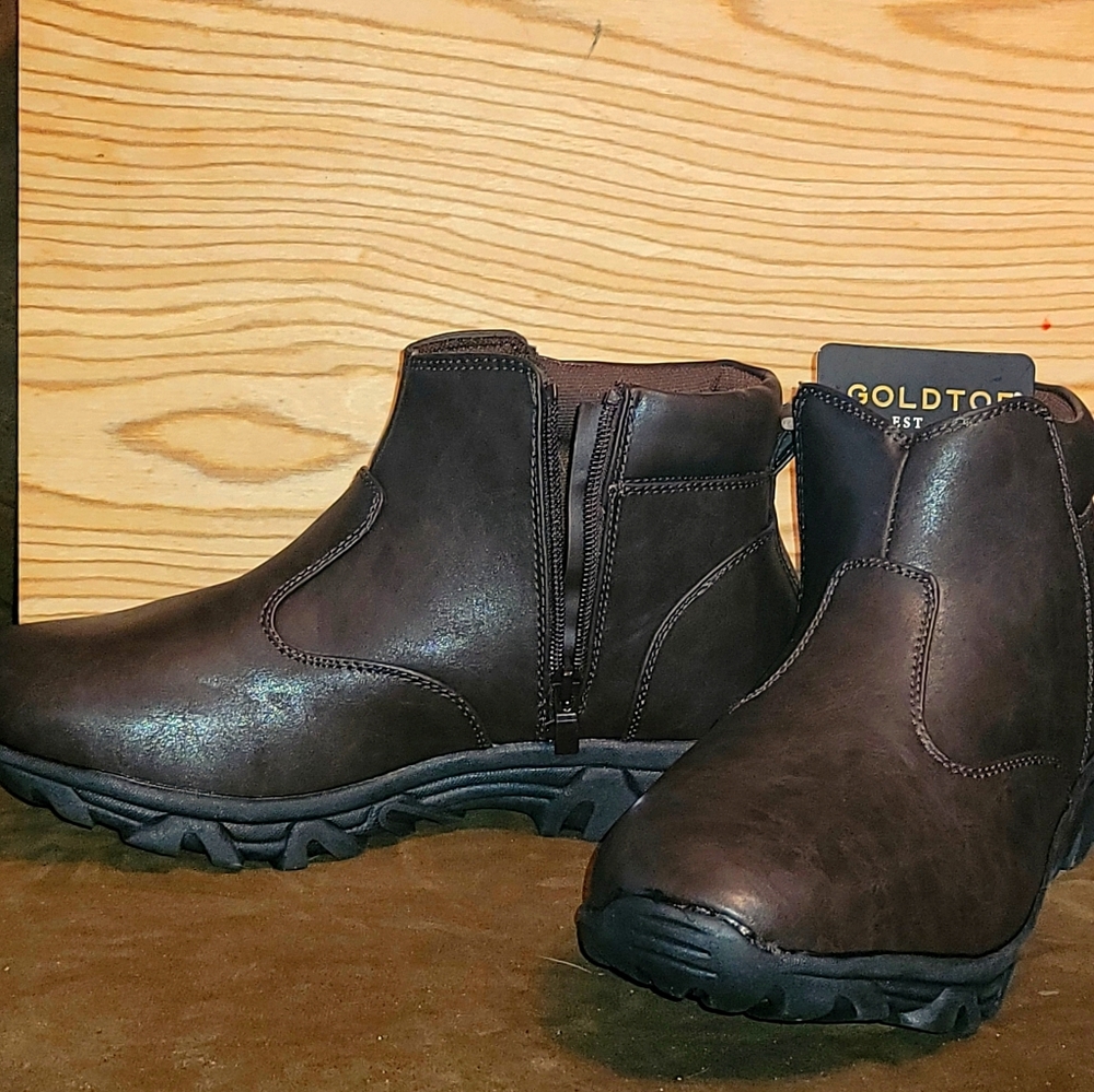 Gold Toe memory foam boots.